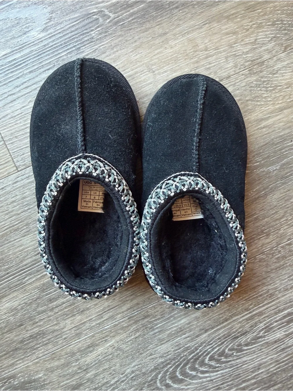 UGG soft slip